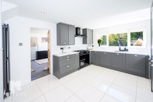 Photo 21- click for photo gallery